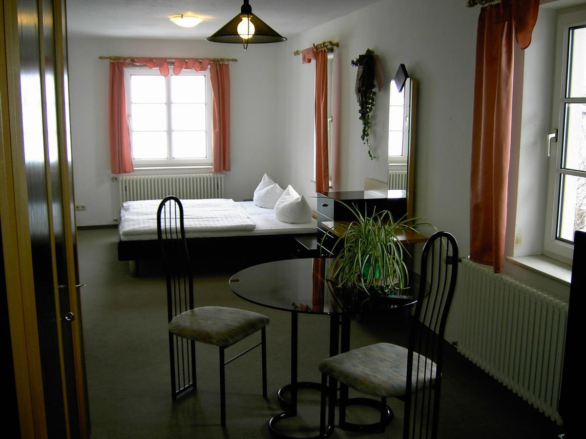Landhotel Am Fuchsbach Berga  Eksteriør billede